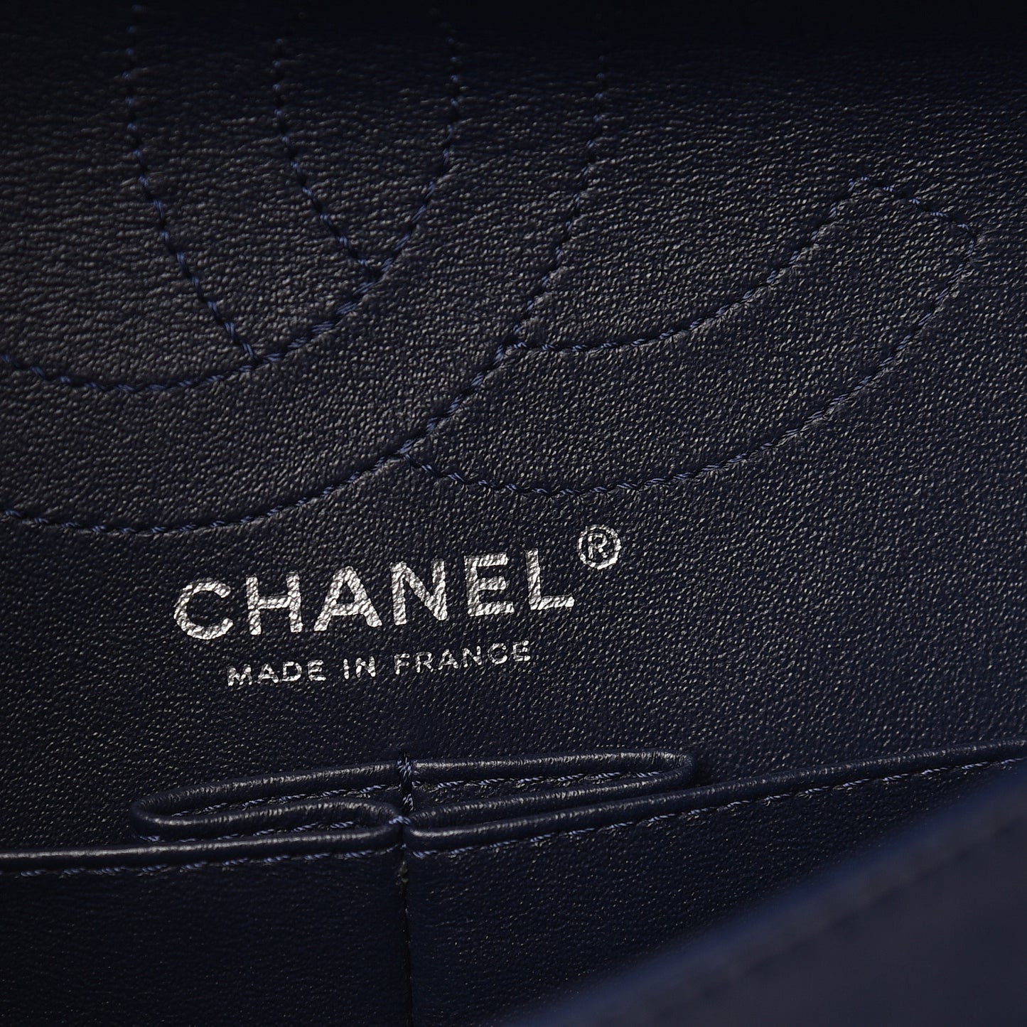 Distressed Patent Quilted 2.55 Reissue 226 Flap Navy