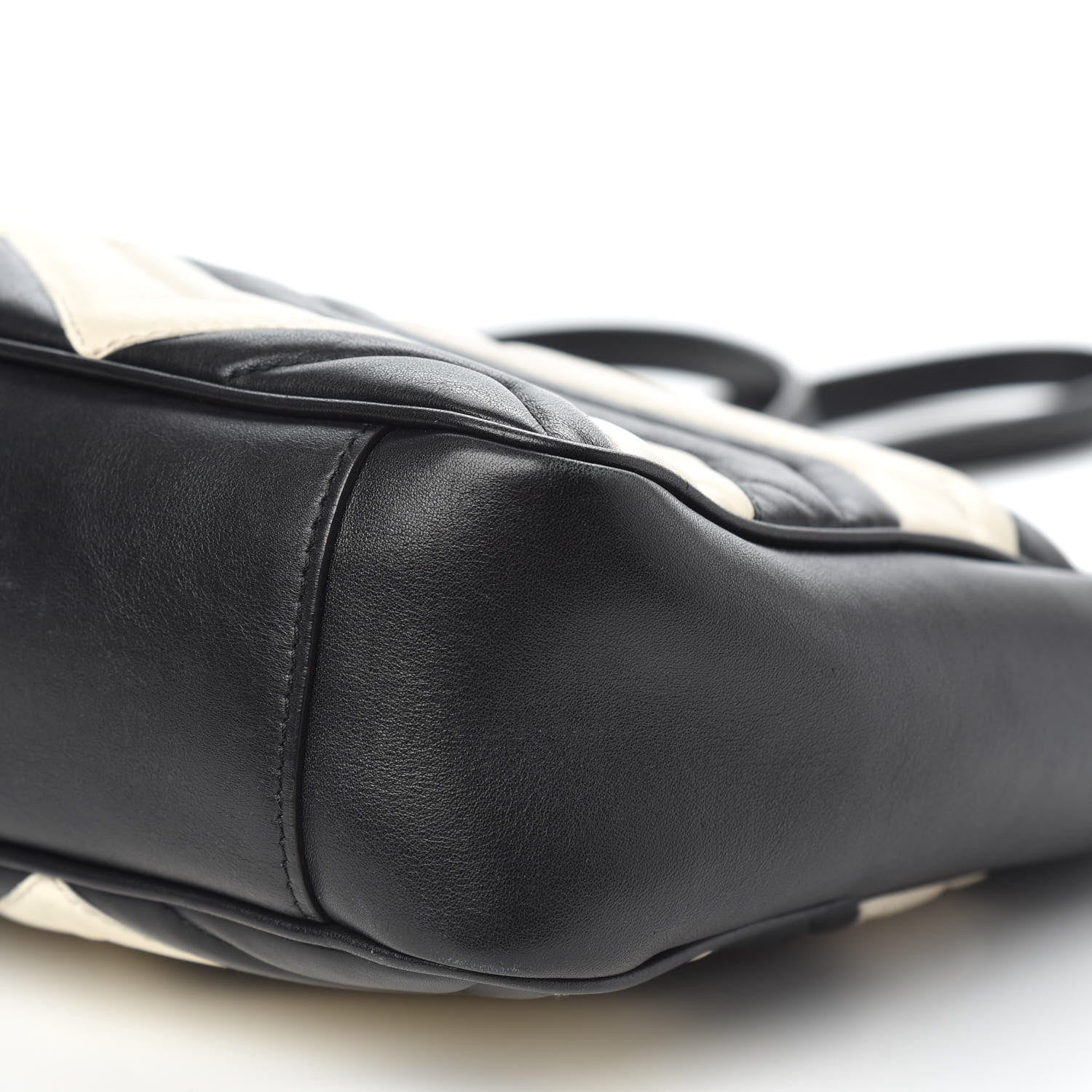 Gucci Calfskin Matelasse Medium GG Marmont Open Top Shoulder Bag Black White 10 of 12