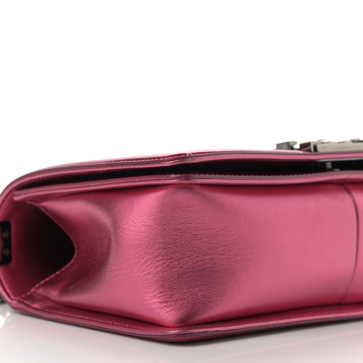 Metallic Patent Calfskin Quilted Medium Boy Flap Pink