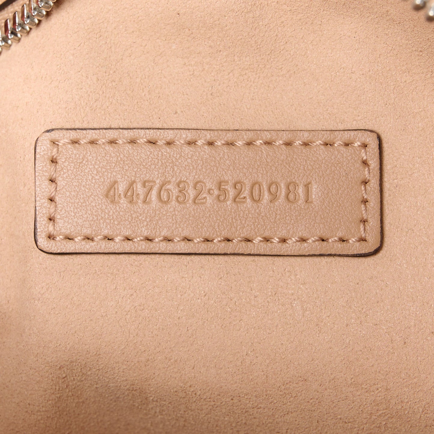 Calfskin Matelasse Aria Small GG Marmont Chain Shoulder Bag Camelia