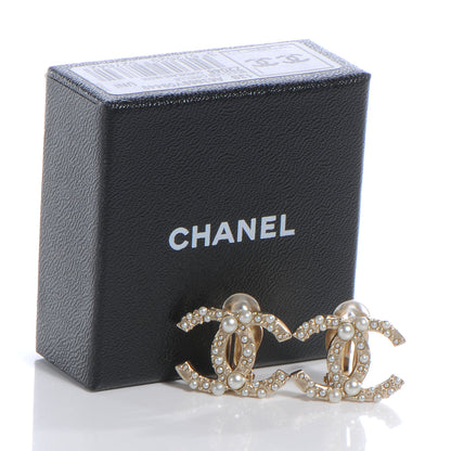 Chanel Pearl CC Logo Earrings Clip On Gold 3 of 5