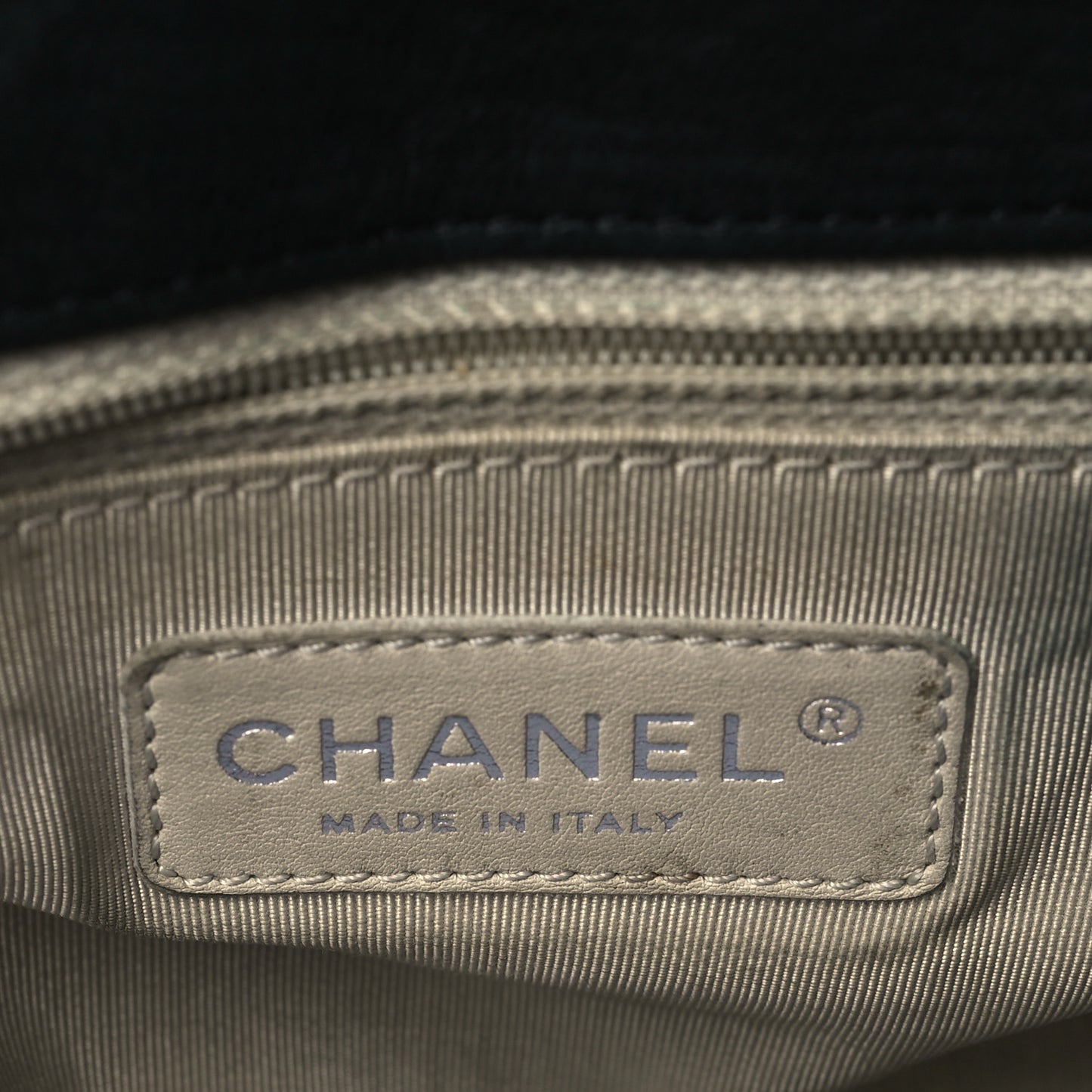 Washed Lambskin Quilted Maxi Chain Around Flap Black