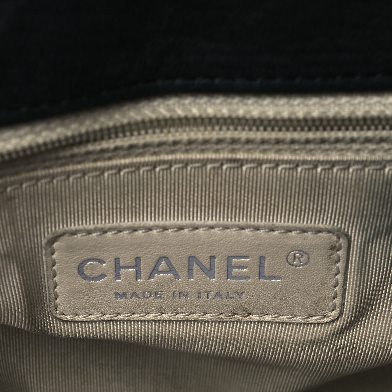 Chanel Washed Lambskin Quilted Maxi Chain Around Flap Black 6 of 11