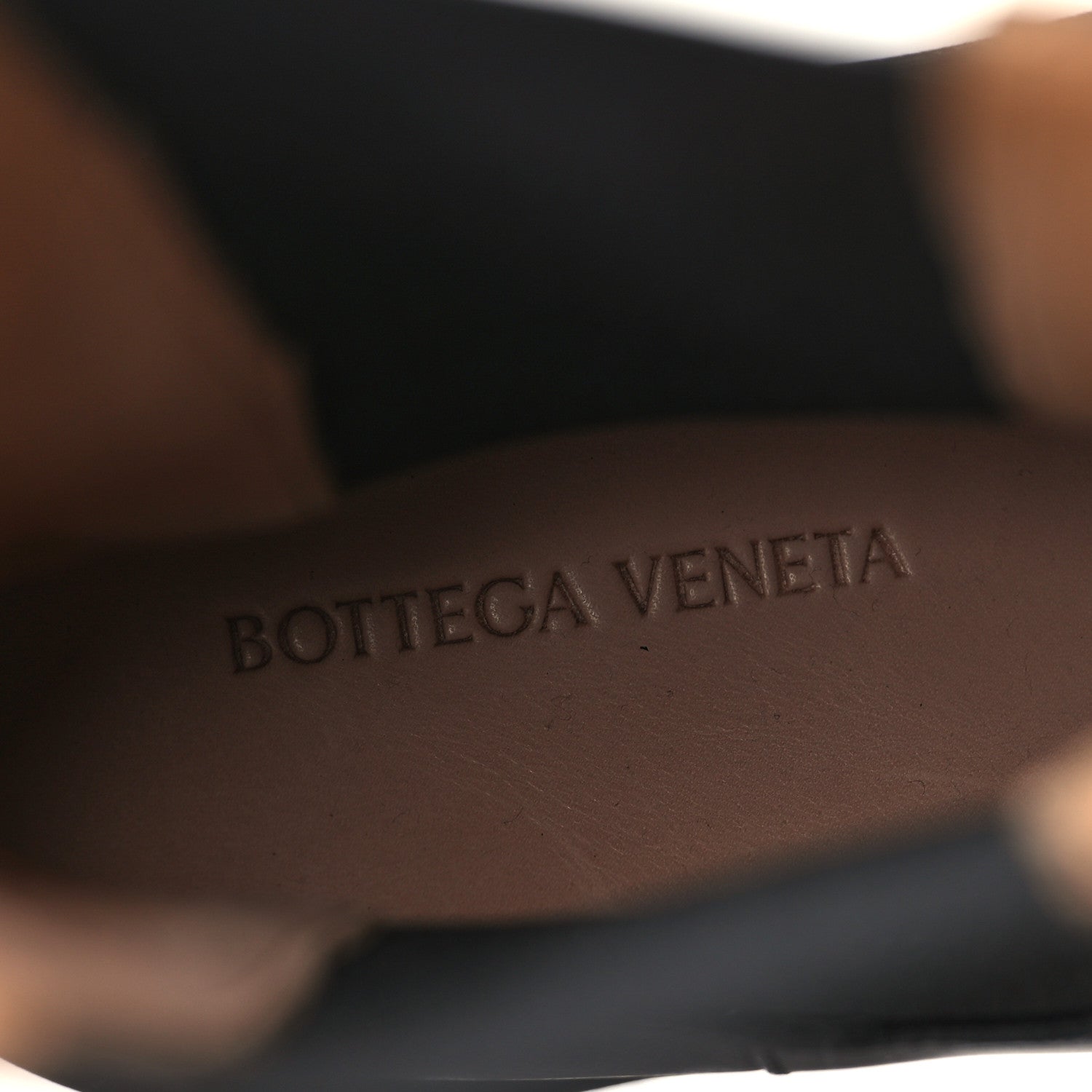 Bottega Veneta Calfskin The Lug Chelsea 55mm Boots 39.5 Black 7 of 7