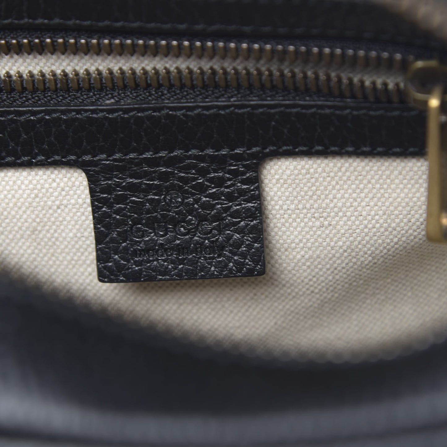 Grained Calfskin Logo Messenger Bag Black