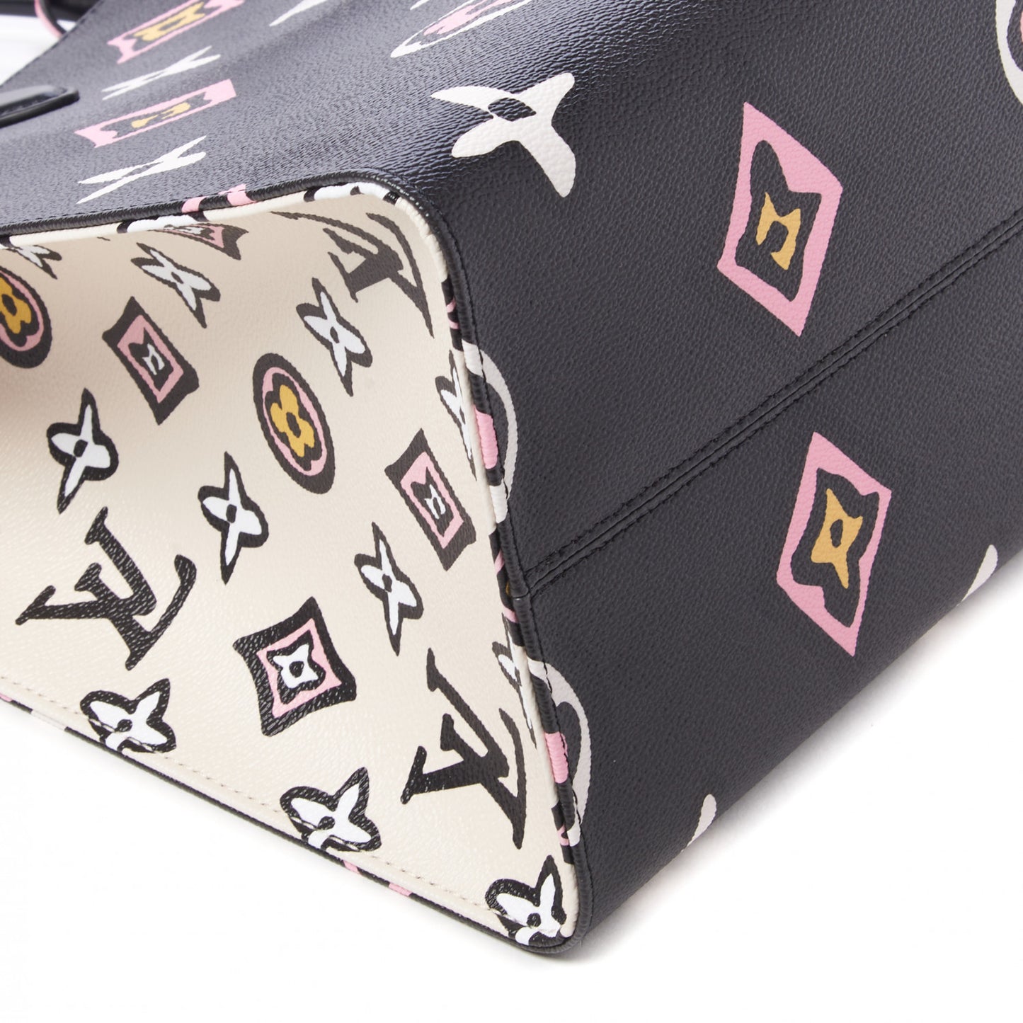 Monogram Giant Wild At Heart Onthego GM Black
