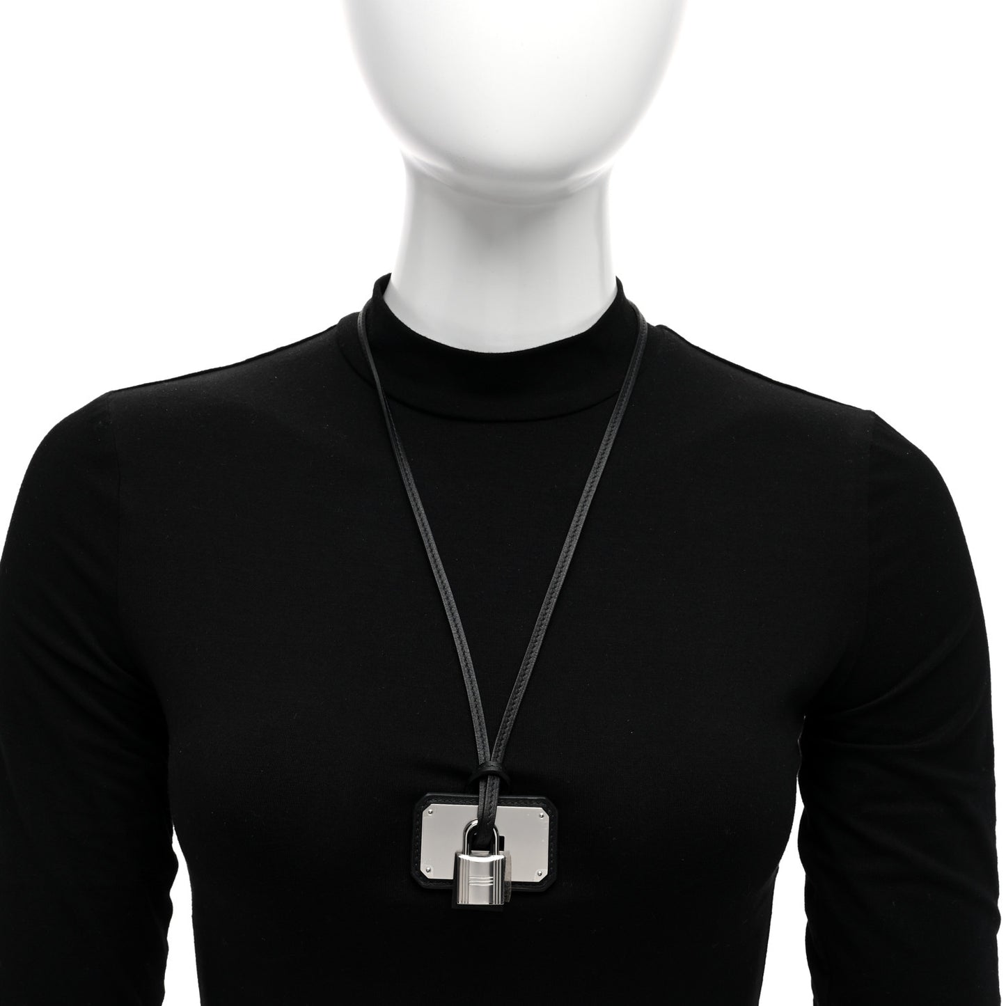 Swift Large O'Kelly Pendant Necklace Black
