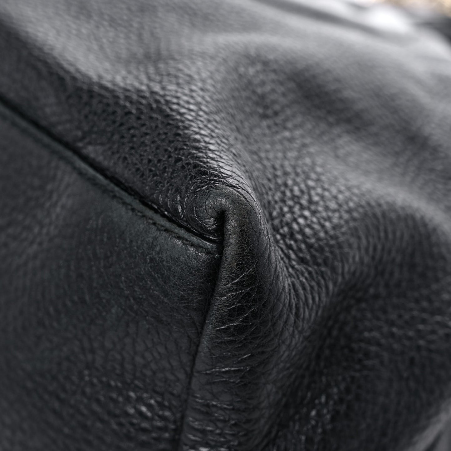 Pebbled Calfskin Medium Soho Chain Shoulder Bag Black