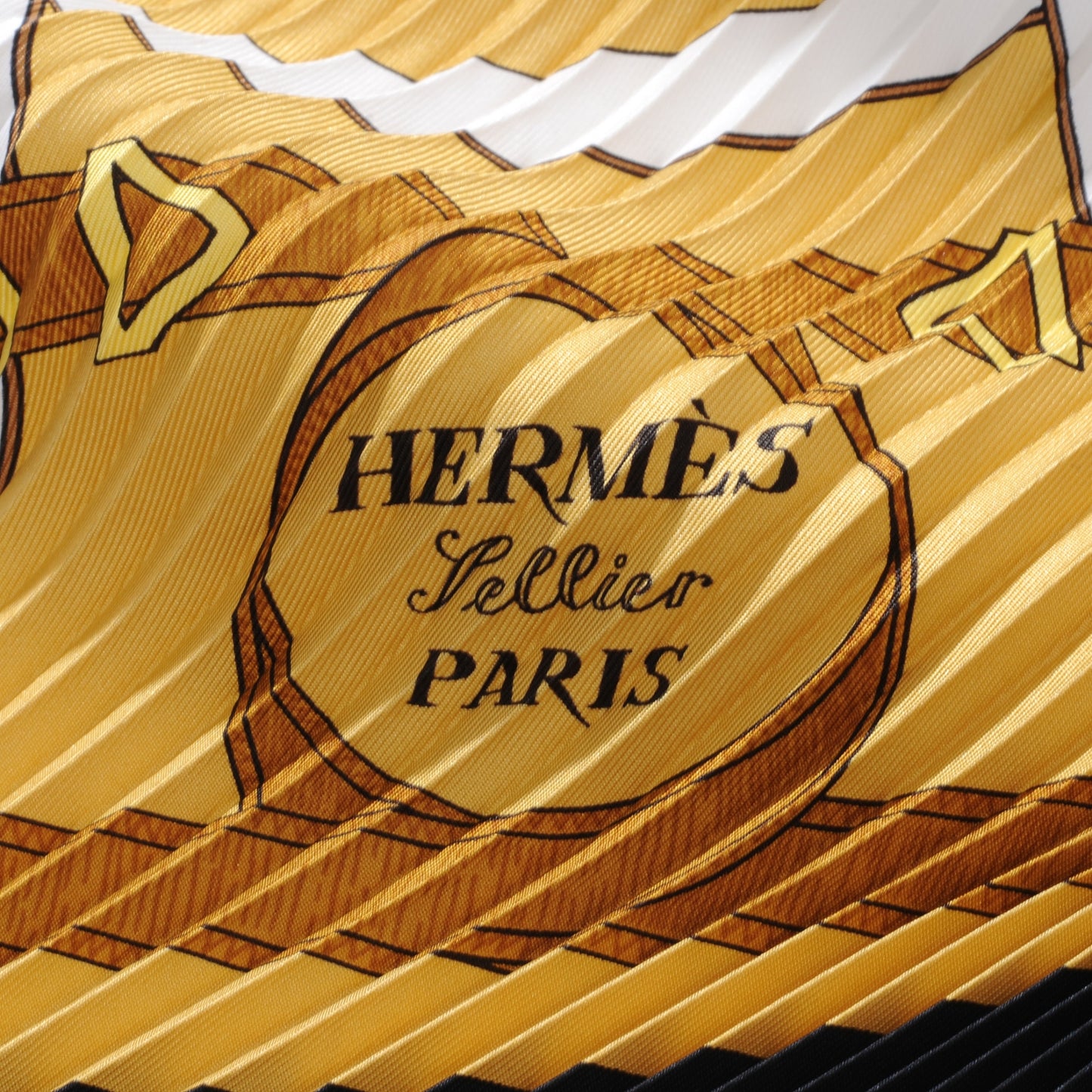 Silk Plisse Eperon D Or Scarf 90 Black Gold