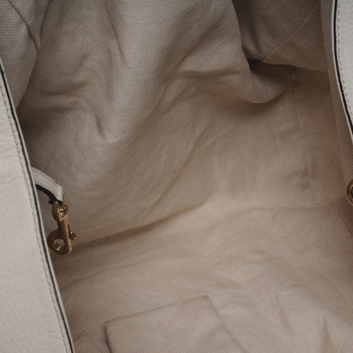 Pebbled Calfskin Large Soho Shoulder Bag Off White