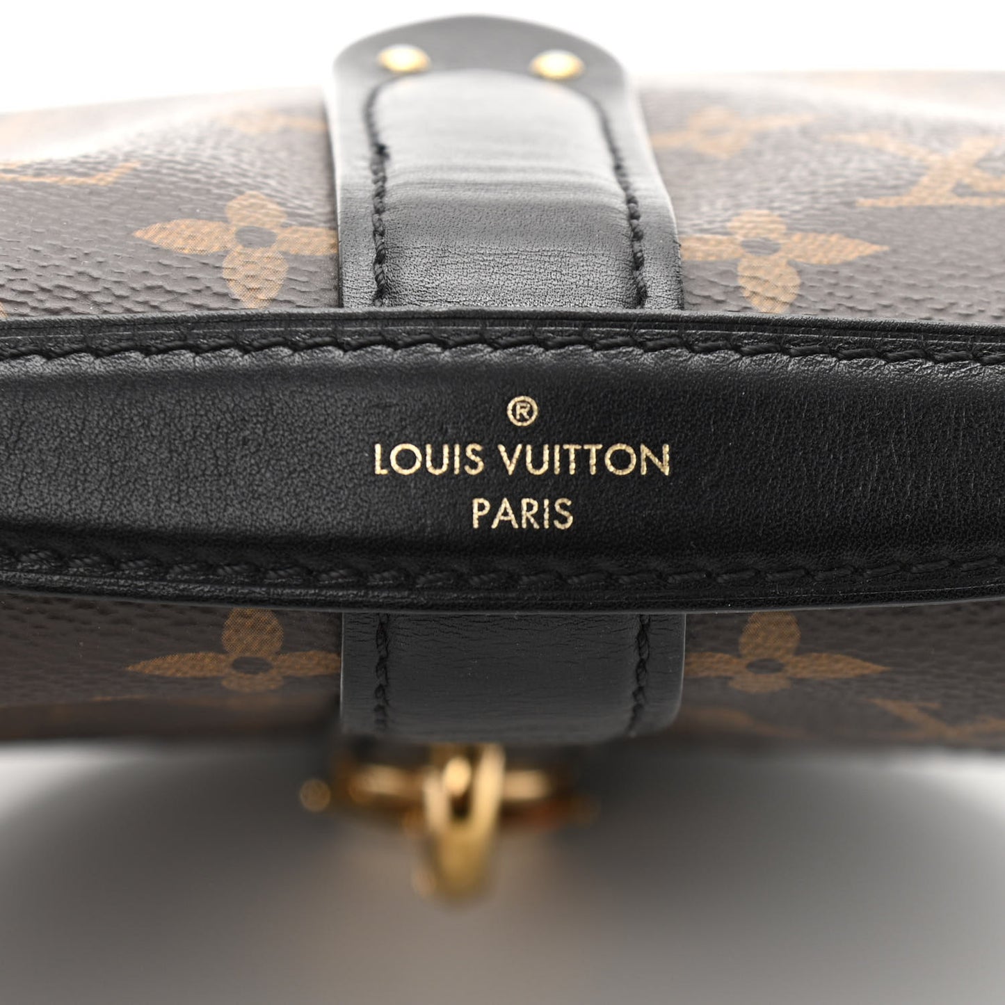 Reverse Monogram Chantilly Lock Black
