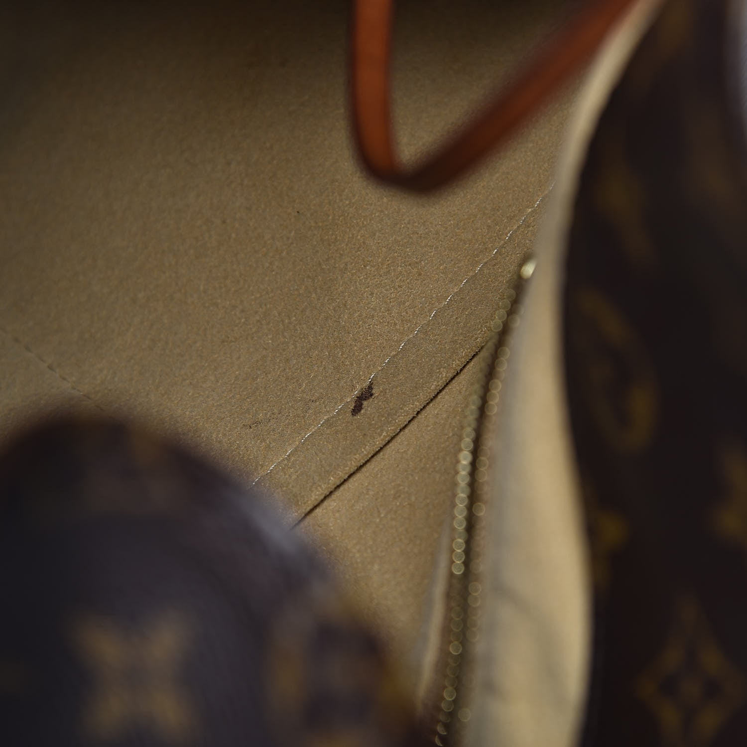 Louis Vuitton Monogram Artsy GM 15 of 26