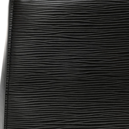 Louis Vuitton Epi Cluny MM Black 14 of 15