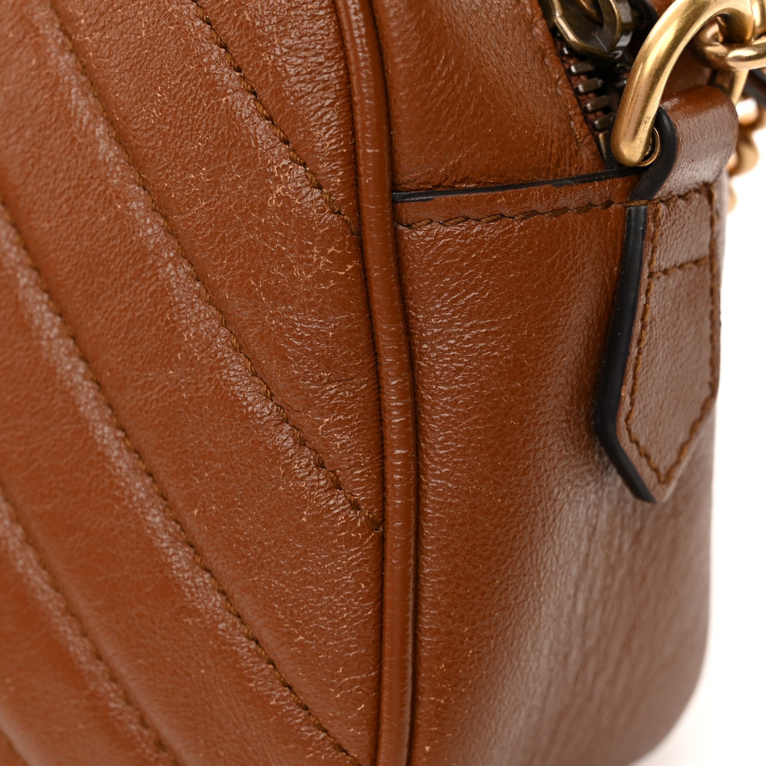 Gucci Glazed Calfskin Matelasse Diagonal Small GG Marmont Chain Shoulder Bag Cuir 17 of 17
