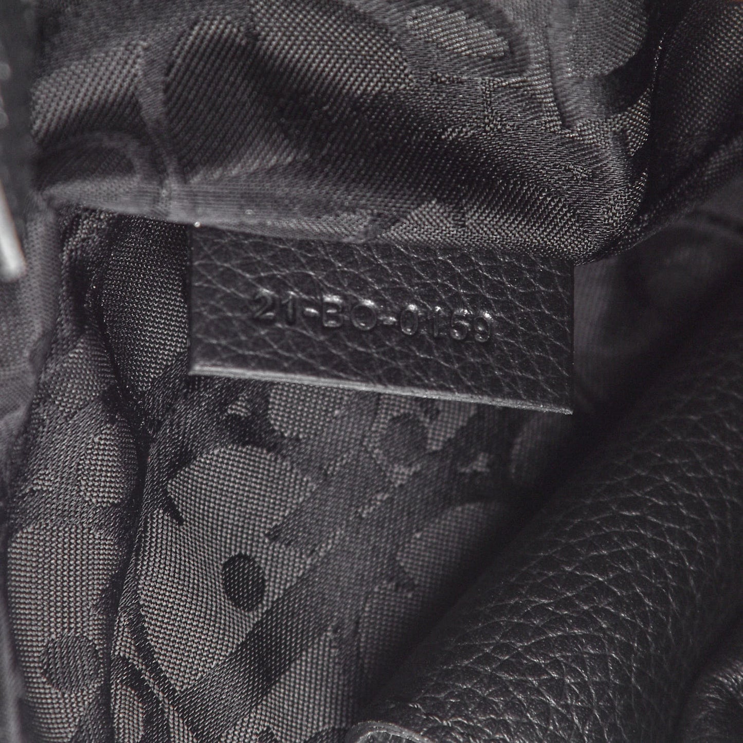 Grained Calfskin Safari Hard Roller Black