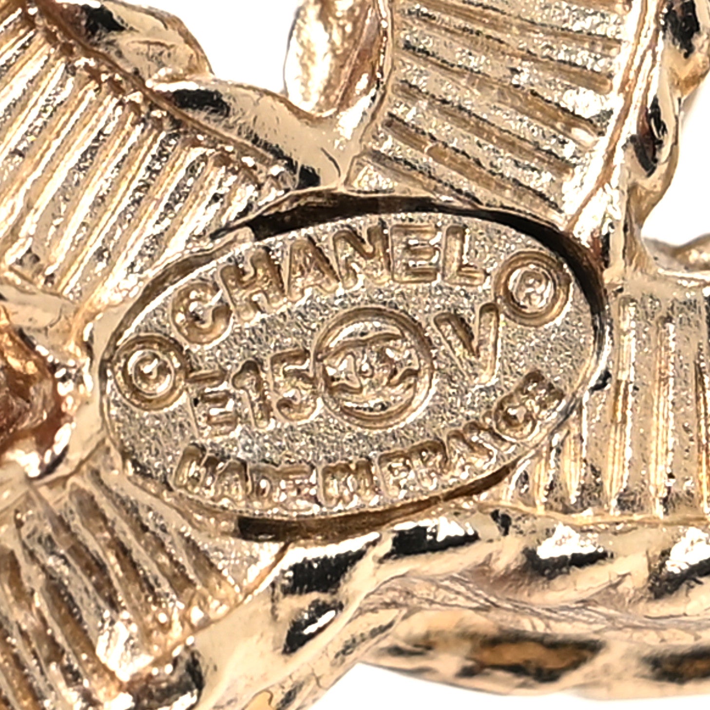 Chanel Pearl CC Brooch Light Gold 4 of 5