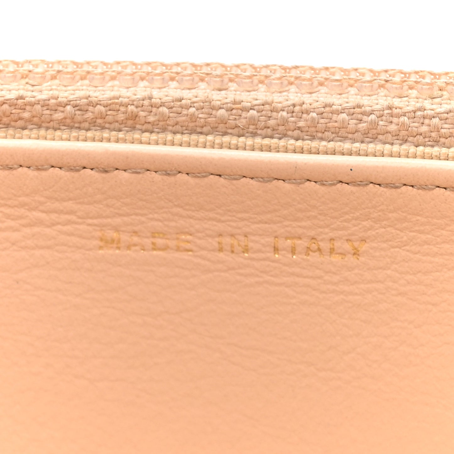Pearly Caviar Quilted Wallet On Chain WOC Beige