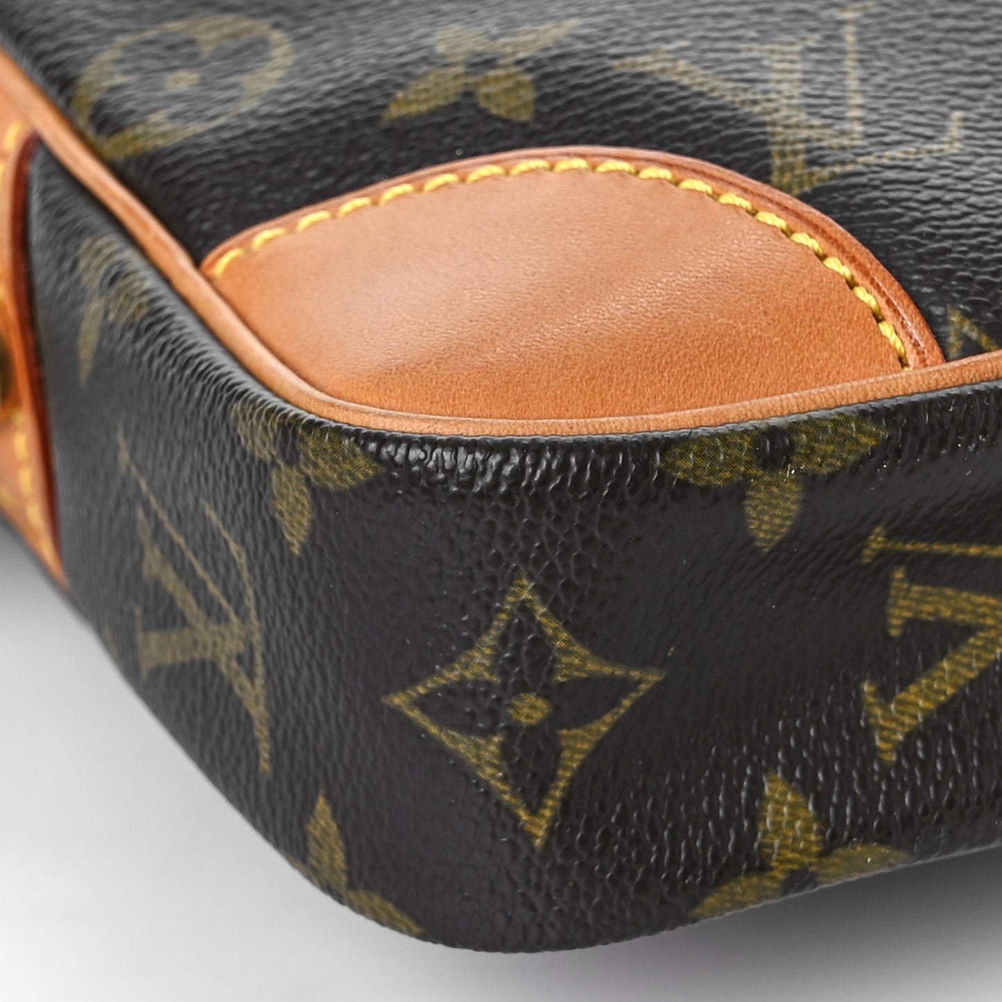 Monogram Pochette Marly Dragonne 26