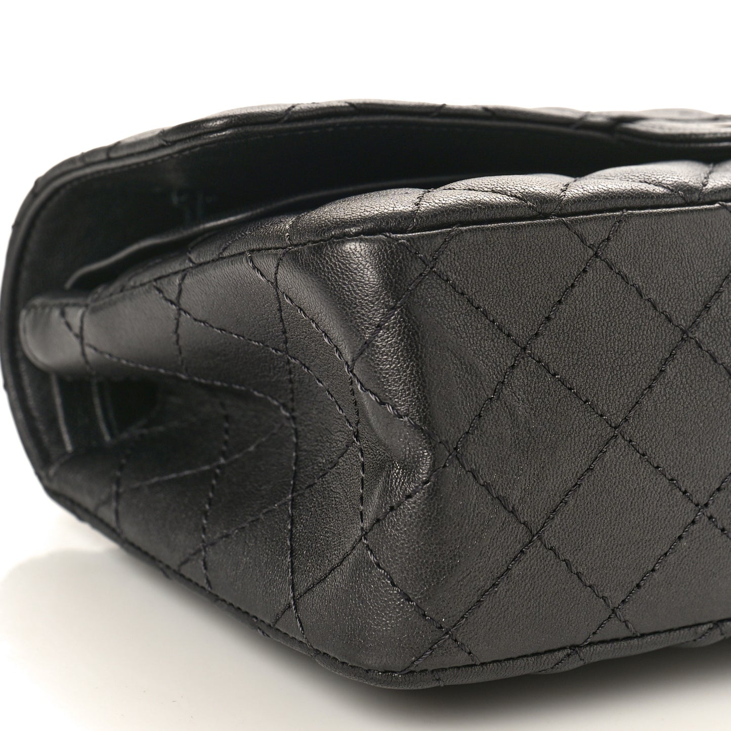 Metallic Sheepskin Quilted 2.55 Reissue 225 Flap Black