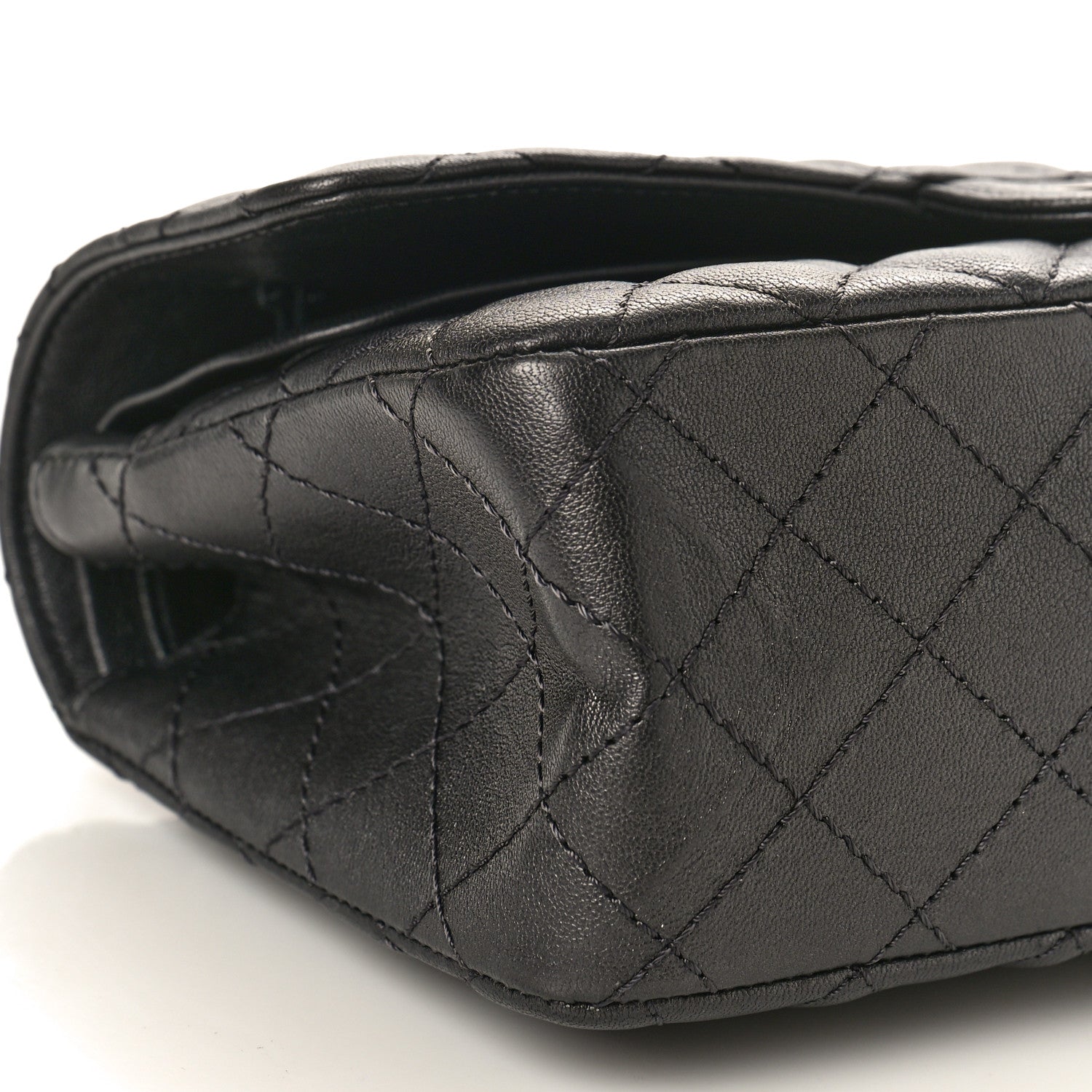 Chanel Metallic Sheepskin Quilted 2.55 Reissue 225 Flap Black 9 of 11