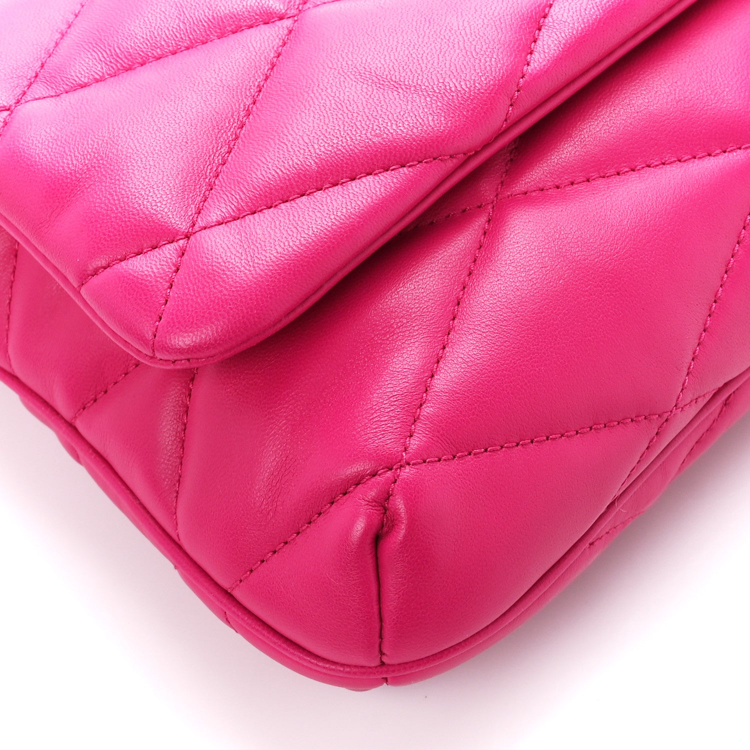 Saint Laurent Lambskin Quilted Le 57 Diamond Shoulder Bag Pink 9 of 10