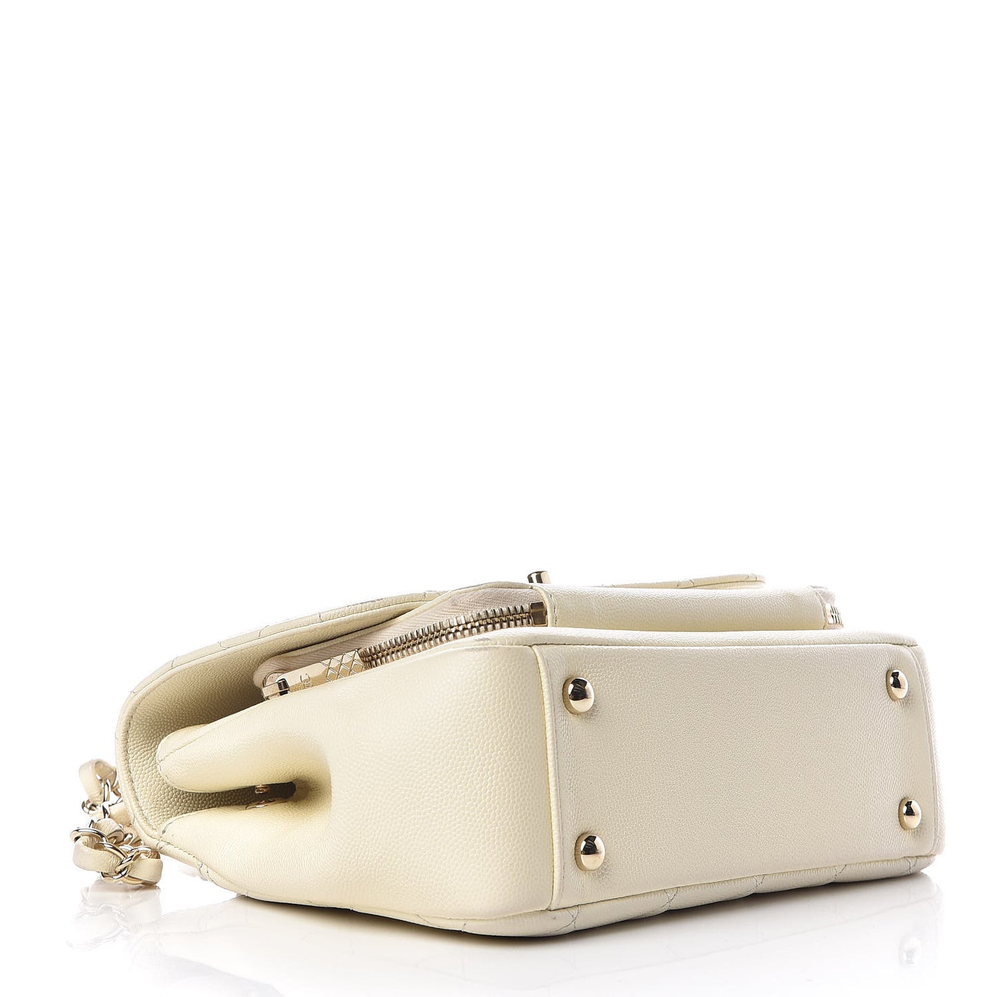 Caviar Quilted Medium Business Affinity Flap Ivory