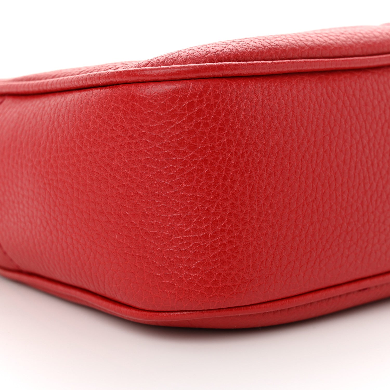 Gucci Pebbled Calfskin Small Soho Disco Bag Vibrant Red 9 of 12