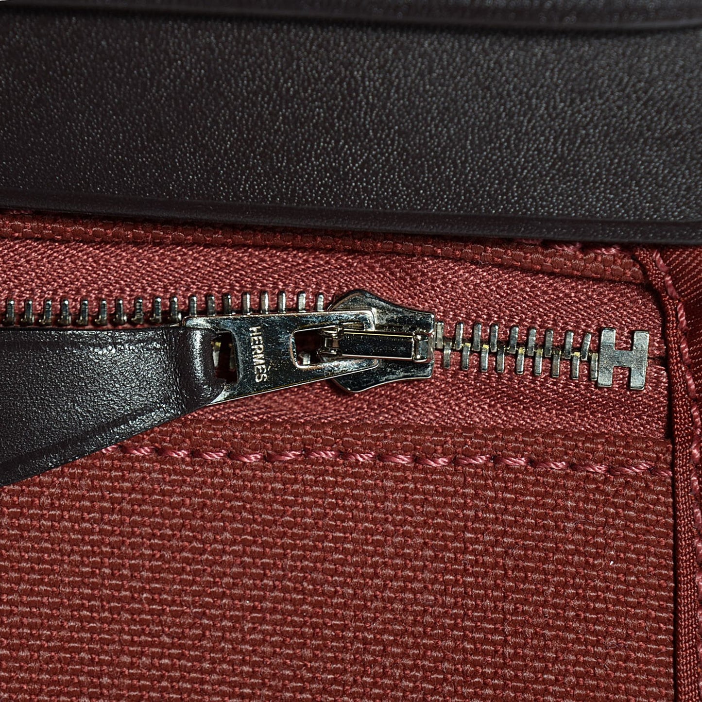 Toile Vache Hunter Herbag Zip 31 PM Rouge H Ebene