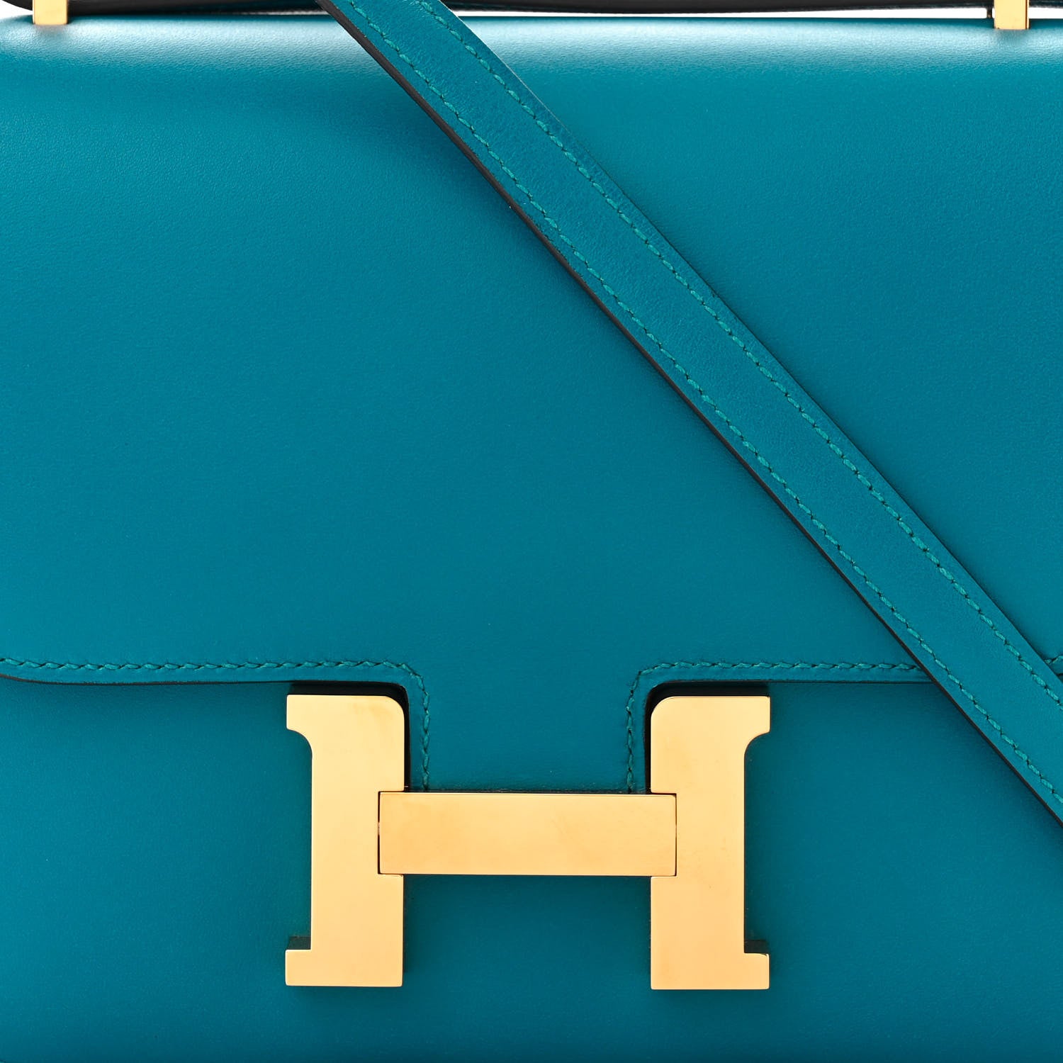 Hermes Tadelakt Constance 18 Bleu Izmir 8 of 11