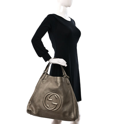 Gucci Metallic Pebbled Calfskin Large Soho Shoulder Bag Golden Beige 2 of 13