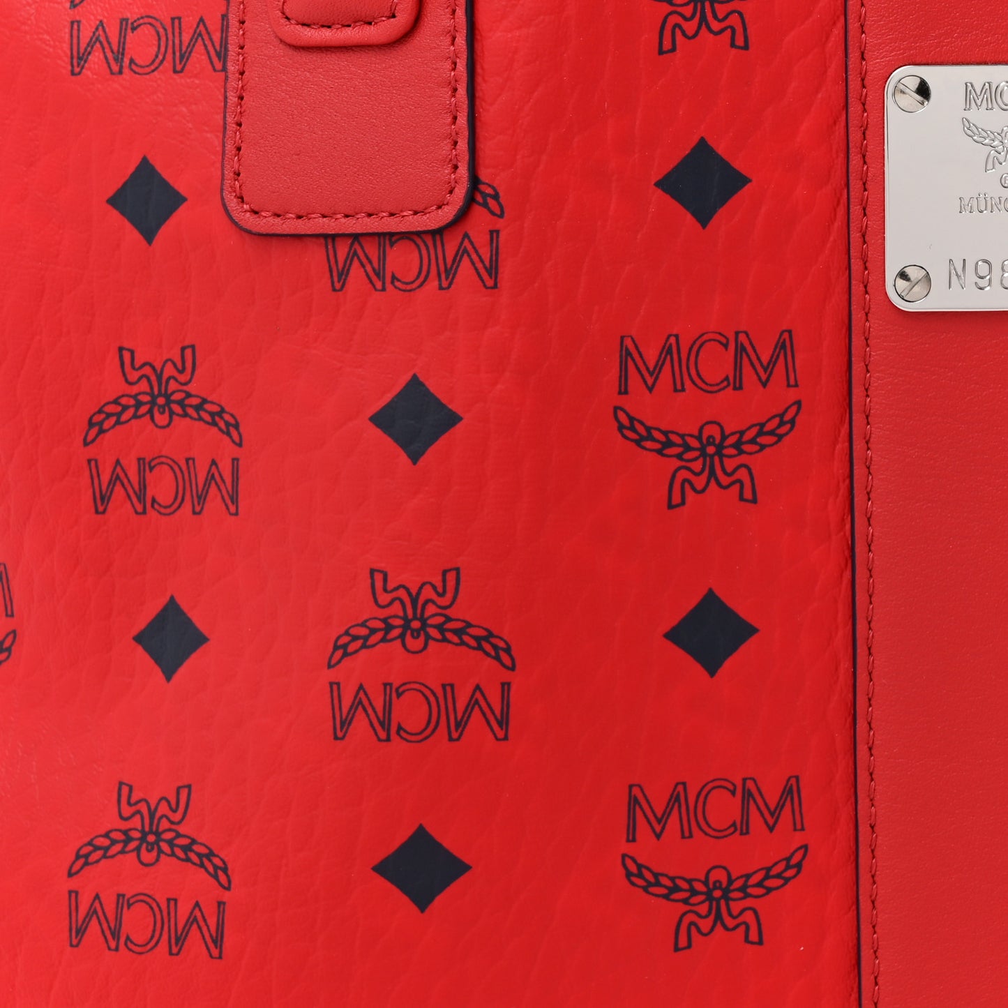 Visetos Medium Liz Reversible Shopper Tote Candy Red