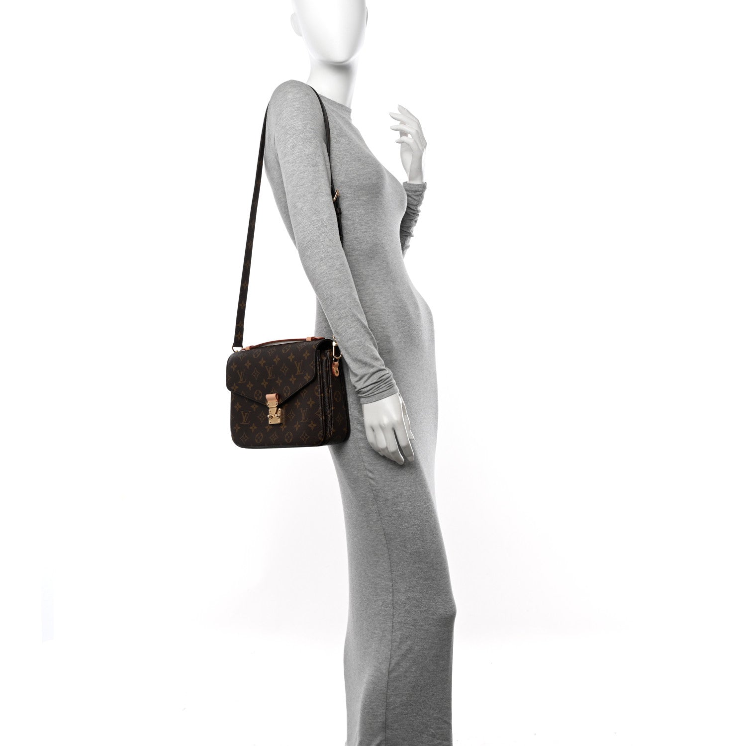 Louis Vuitton Monogram Pochette Metis 2 of 10
