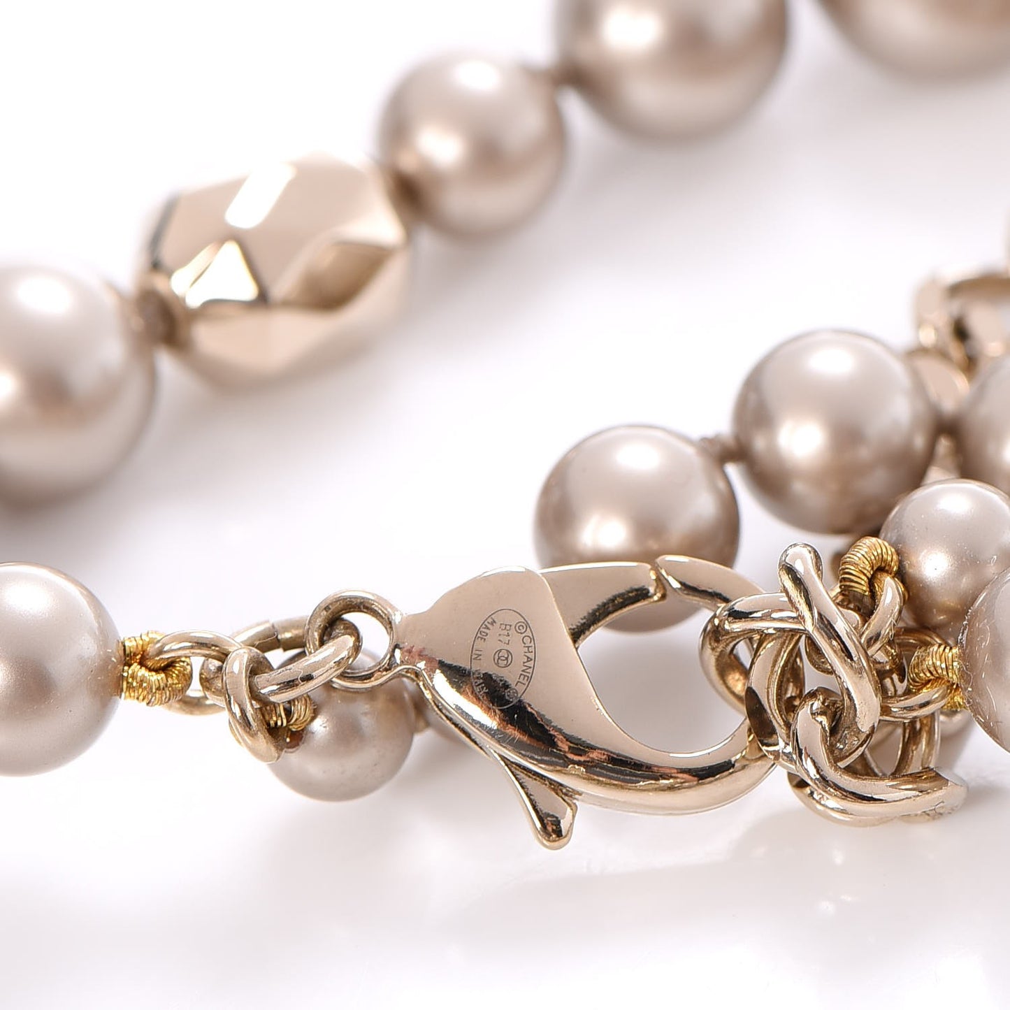 Resin Pearl CC Short Necklace in Golden Pearly Beige