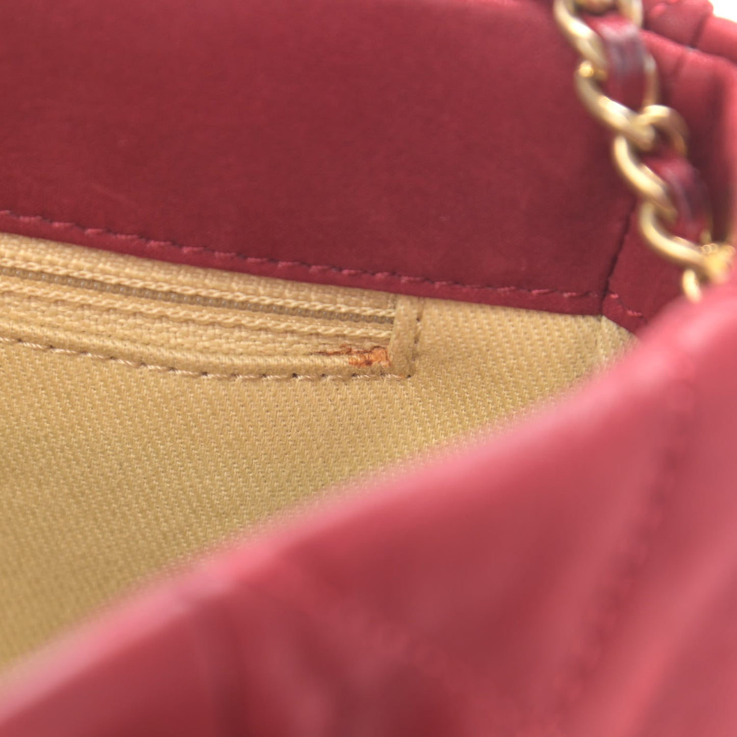 Iridescent Calfskin Quilted Small Chic Quilt Flap Red