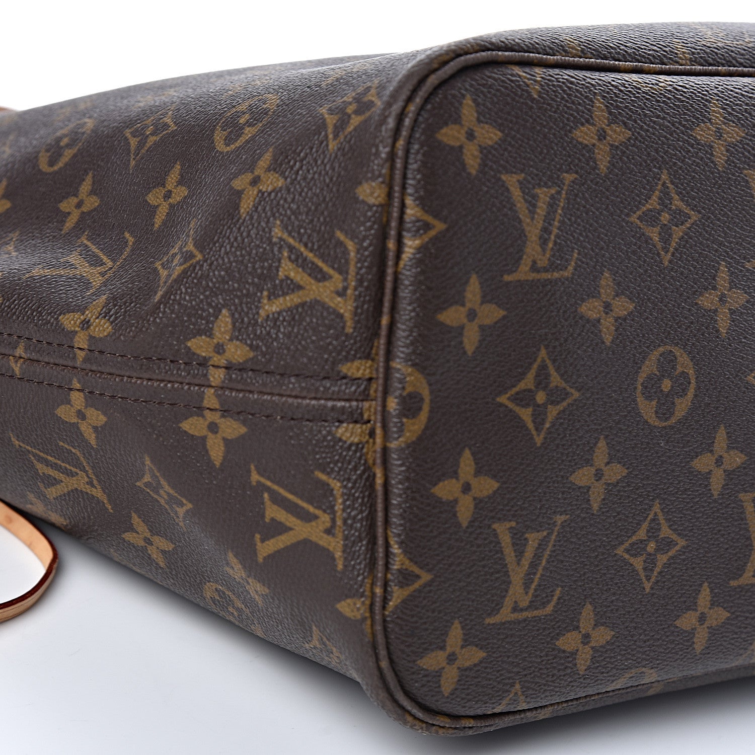 Louis Vuitton Monogram Neverfull MM 24 of 25