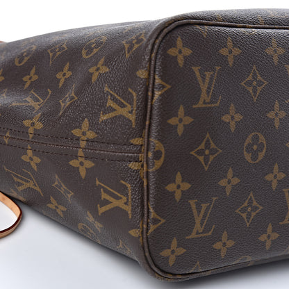 Louis Vuitton Monogram Neverfull MM 24 of 25