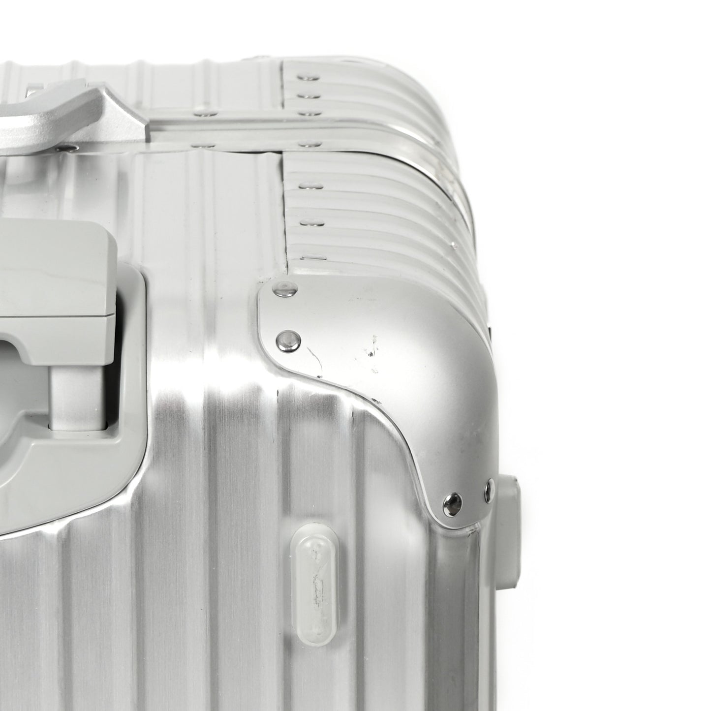 Aluminum Essential Trunk Plus Silver