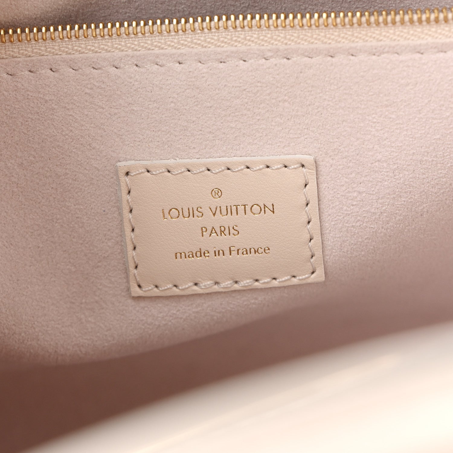 Louis Vuitton Calfskin Karung Snakeskin Mahina On My Side PM Quartz White 6 of 14