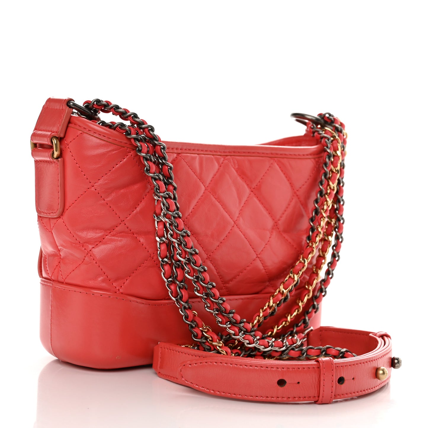 Aged Calfskin Quilted Small Gabrielle Hobo Red