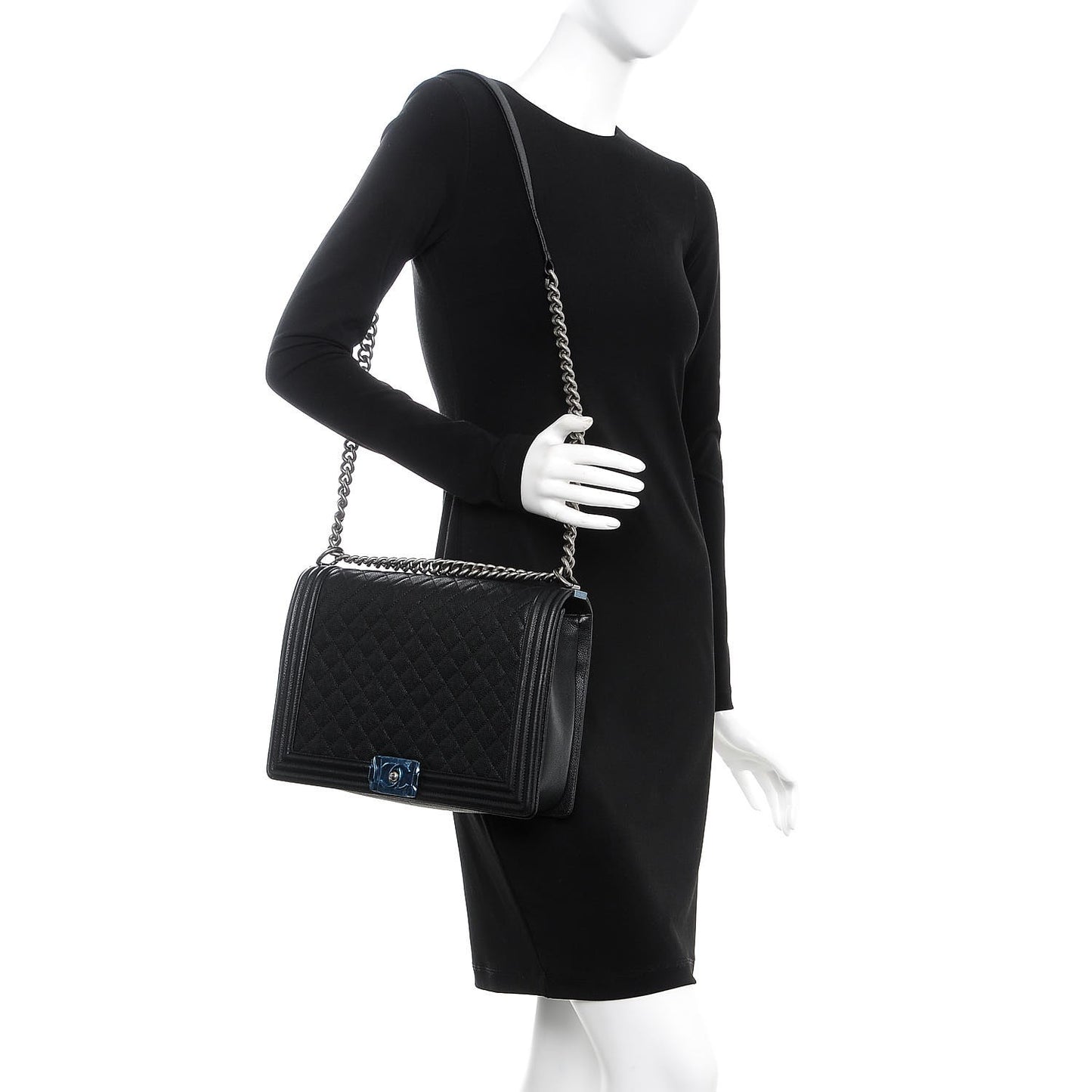 Caviar Quilted Large Boy Flap Black
