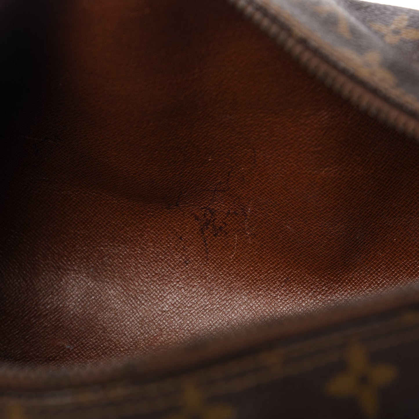 Monogram Papillon 30
