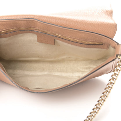 Gucci Pebbled Calfskin Medium Soho Flap Crossbody Camelia 5 of 18