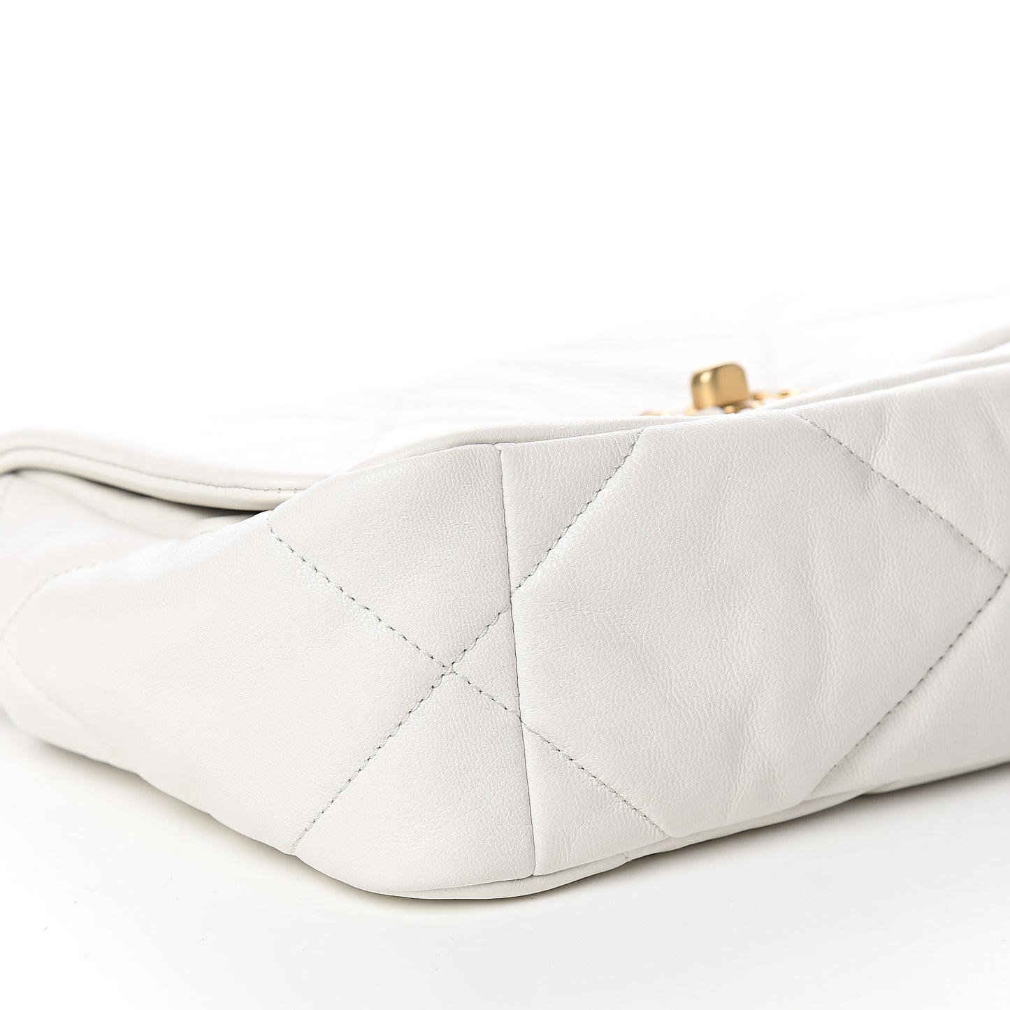 Goatskin Quilted Medium 19 Flap White