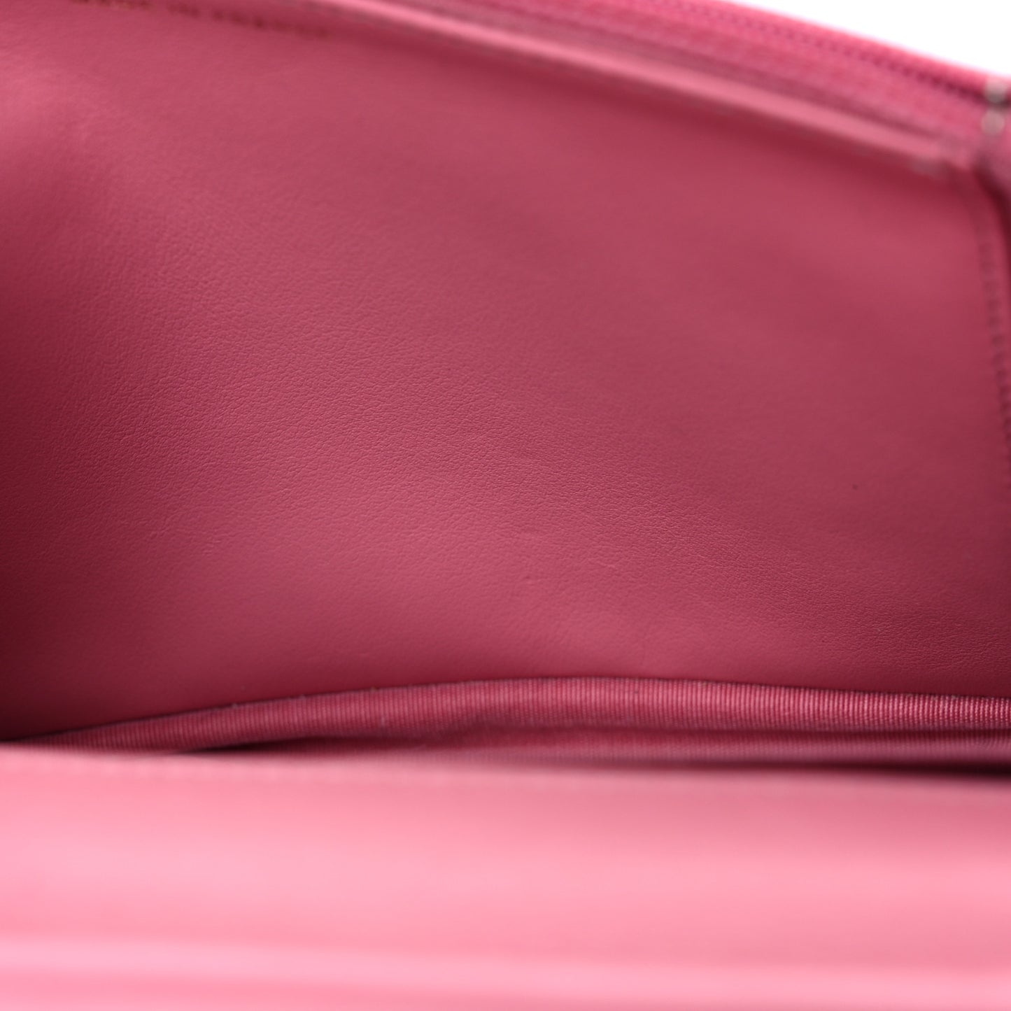 Caviar Quilted Boy Wallet On Chain WOC Pink