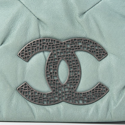 Chanel Iridescent Calfskin Glint Flap Green 14 of 14
