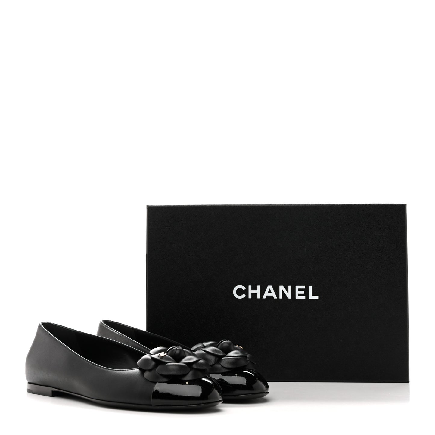 Lambskin Patent Cap Toe Camellia Ballerina Flats 38 Black