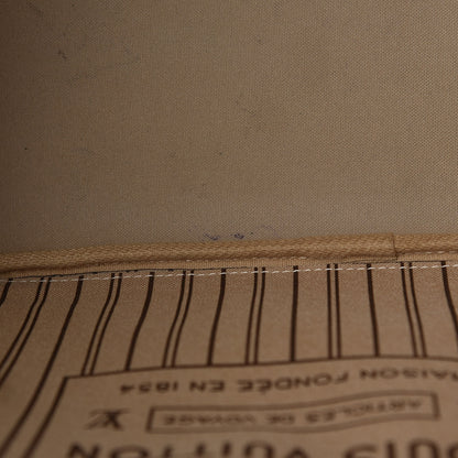 Louis Vuitton Monogram Neverfull MM 15 of 15