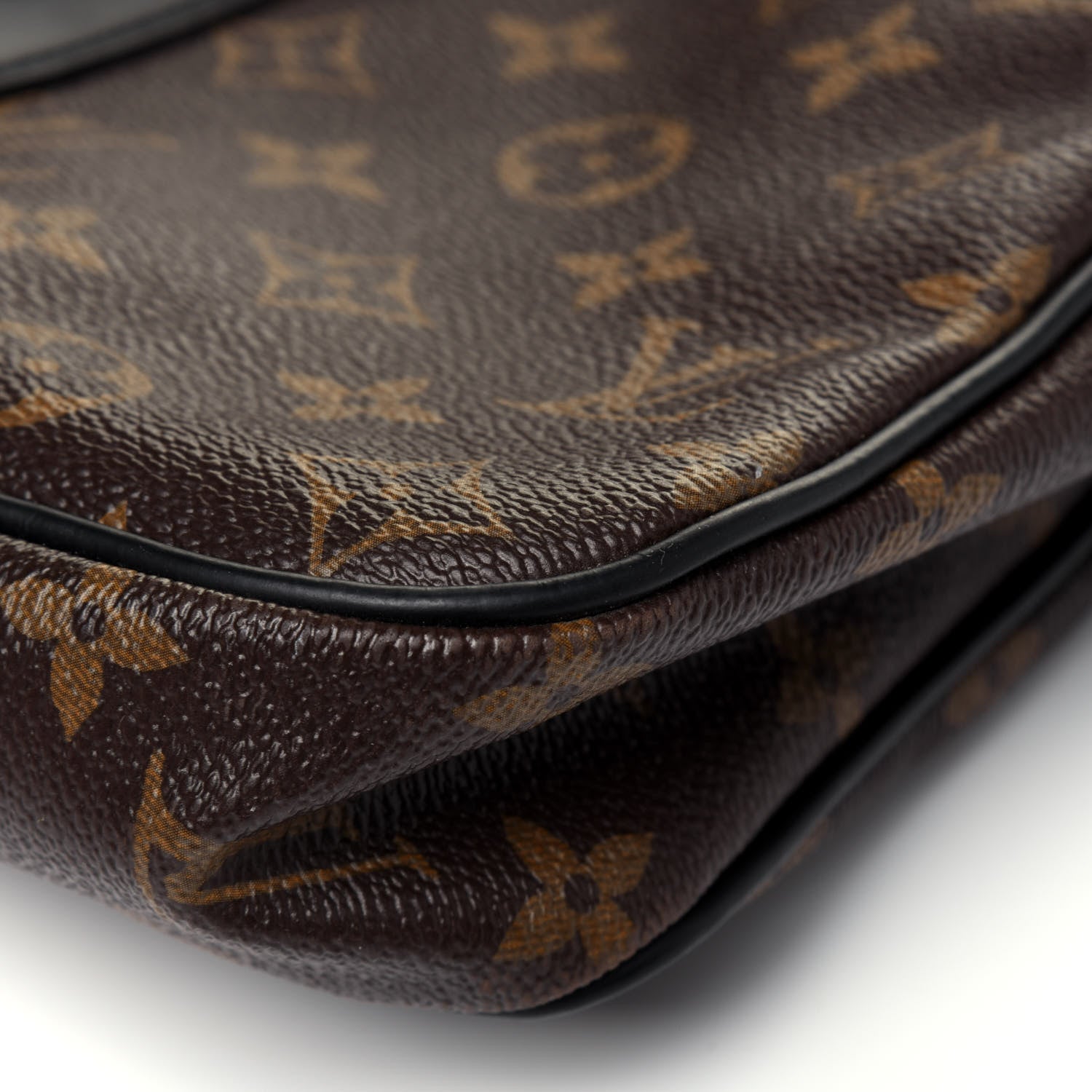 Louis Vuitton Monogram Macassar Porte-Documents Voyage PM 16 of 16