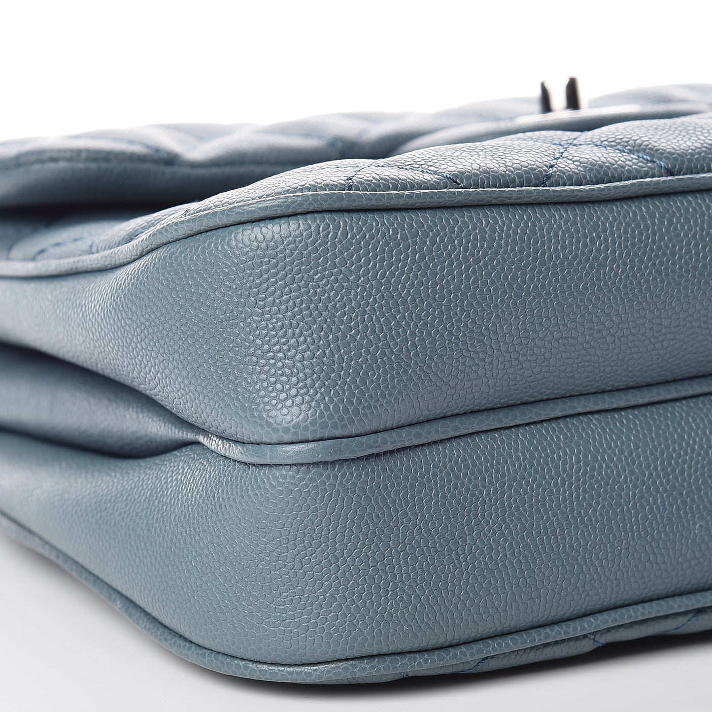 Caviar Quilted Medium Urban Companion Flap Blue