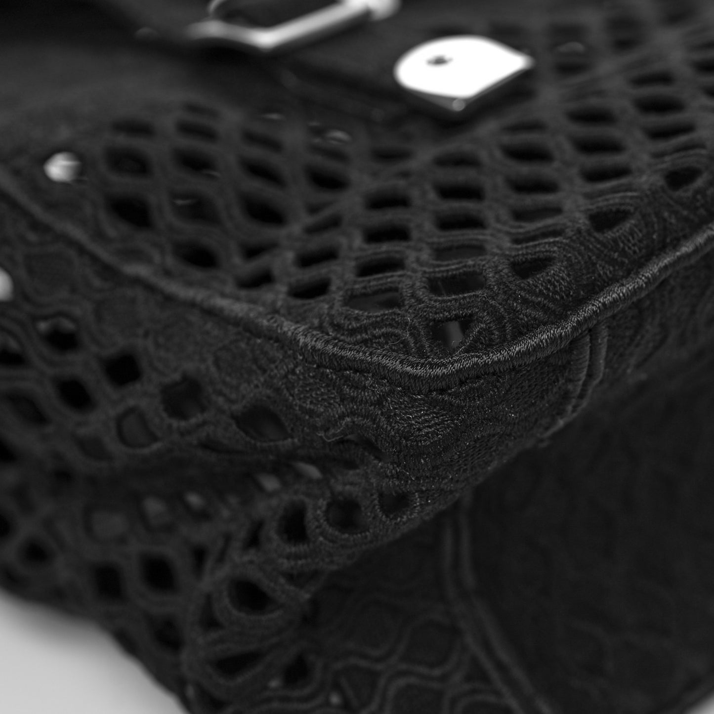 Canvas Embroidered Mesh Diorcamp Messenger Black